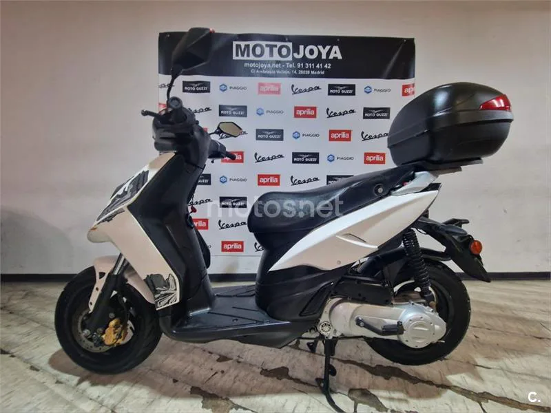 Piaggio TYPHOON 50 – Vista 4