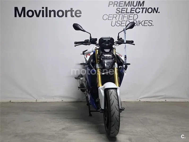 BMW F 900 R – Vista 3