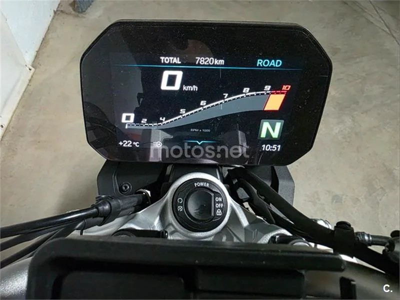 BMW F 900 R – Vista 6