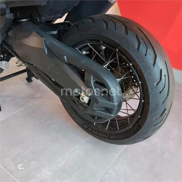 Honda X-ADV – Vista 12