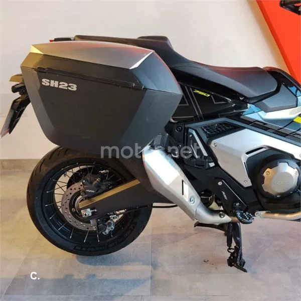 Honda X-ADV – Vista 10