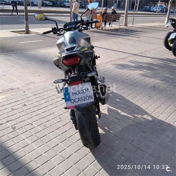 Honda CB 750 Hornet – Vista 5