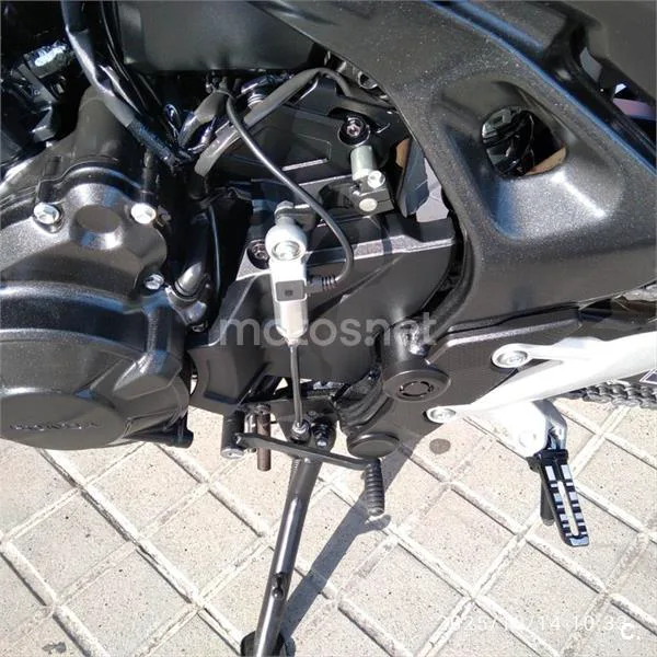 Honda CB 750 Hornet – Vista 10