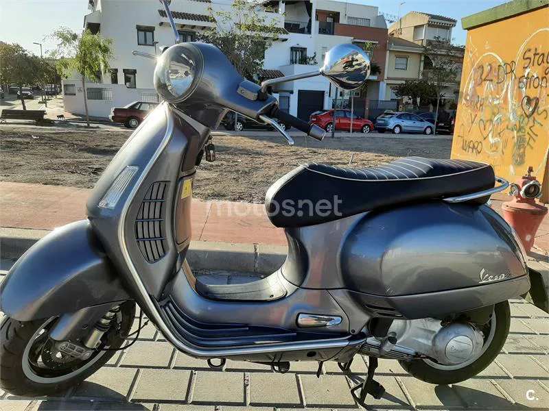 Vespa Gran Turismo 200 – Vista 5