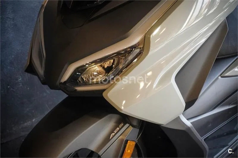 Honda Forza 125 – Vista 12