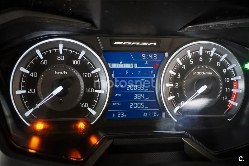 Honda Forza 125 – Vista 16