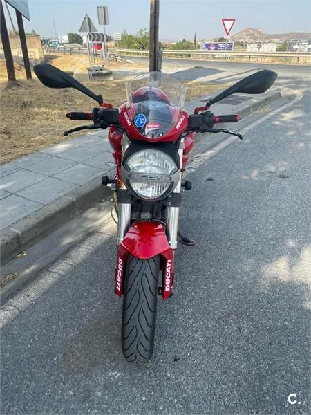 Ducati Monster 696 – Vista 5