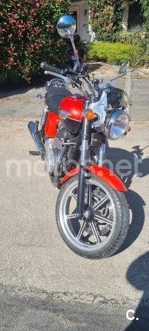 Triumph Bonneville SE – Vista 13