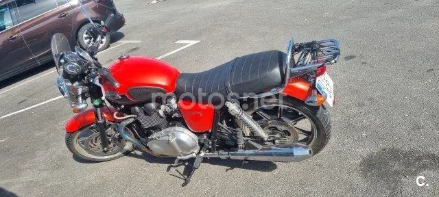 Triumph Bonneville SE – Vista 14
