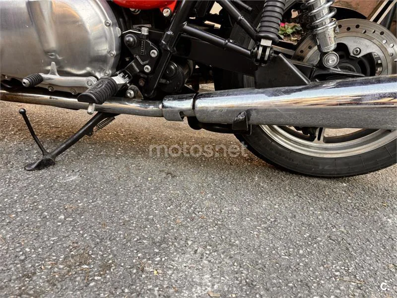 Triumph Bonneville SE – Vista 17