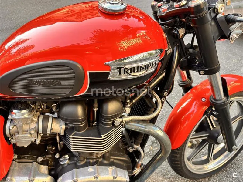 Triumph Bonneville SE – Vista 10