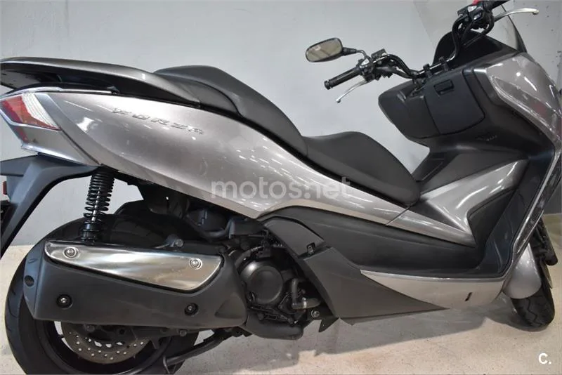 Honda Forza 300 – Vista 4