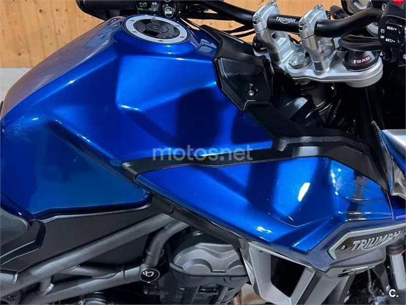 Triumph Tiger Explorer 1200 – Vista 24