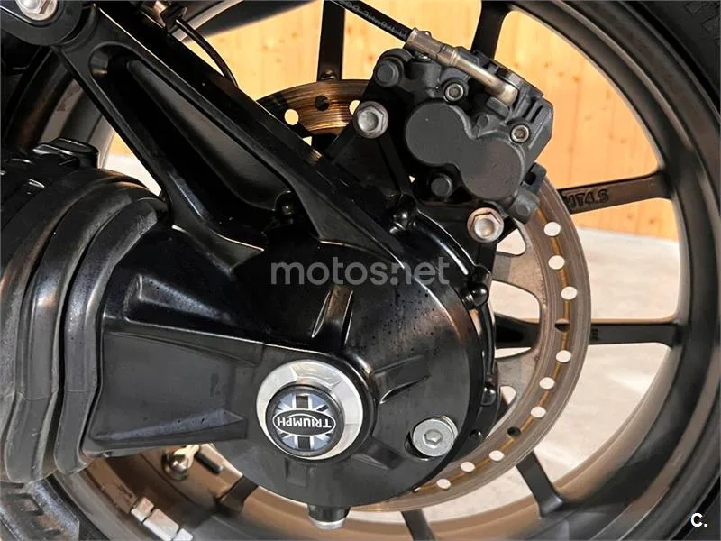 Triumph Tiger Explorer 1200 – Vista 45