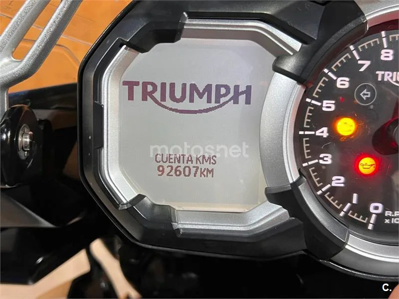 Triumph Tiger Explorer 1200 – Vista 66