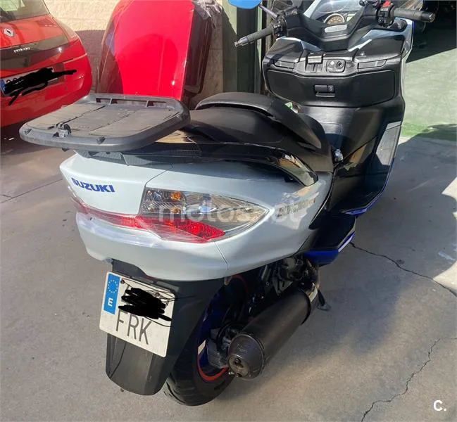 Suzuki Burgman 400 – Vista 7