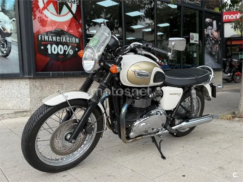 Triumph Bonneville T100 – Vista 4