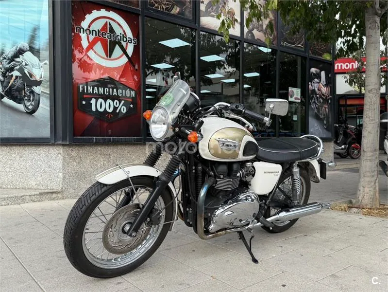 Triumph Bonneville T100 – Vista 5