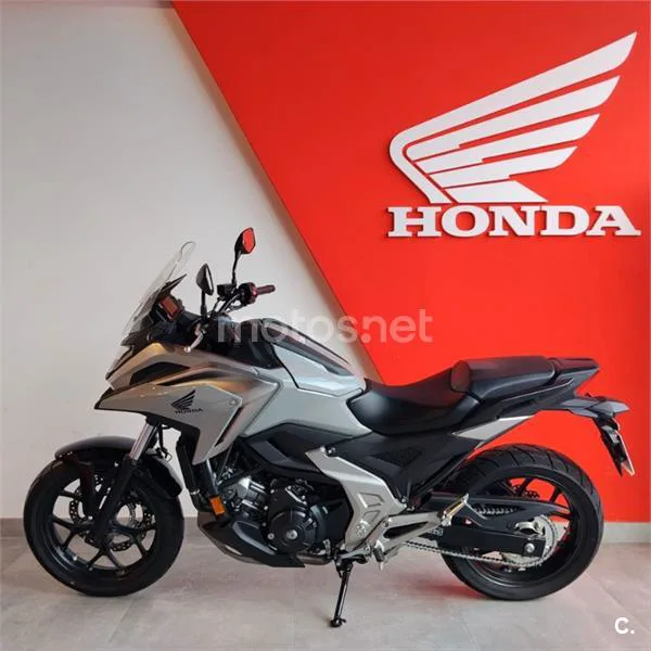 Honda NC 750 X – Vista 3