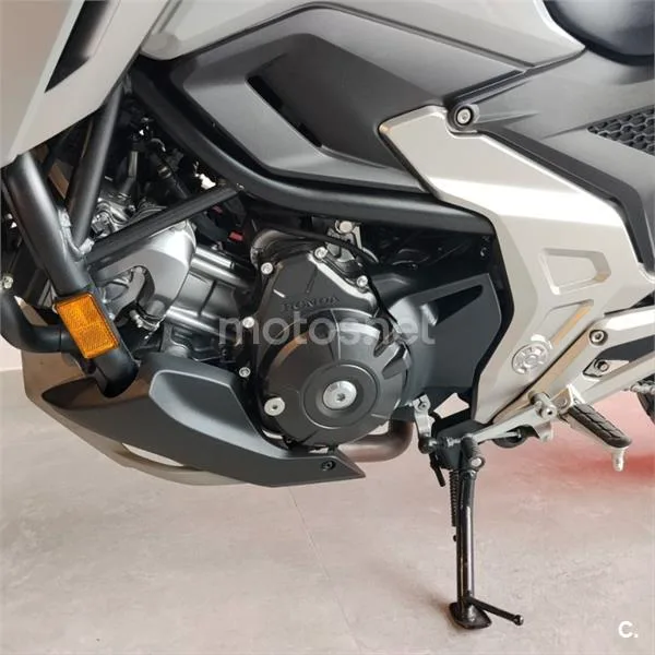 Honda NC 750 X – Vista 9
