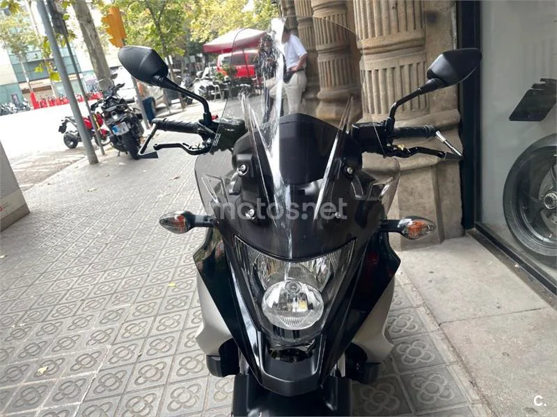 Honda VFR 800 – Vista 12