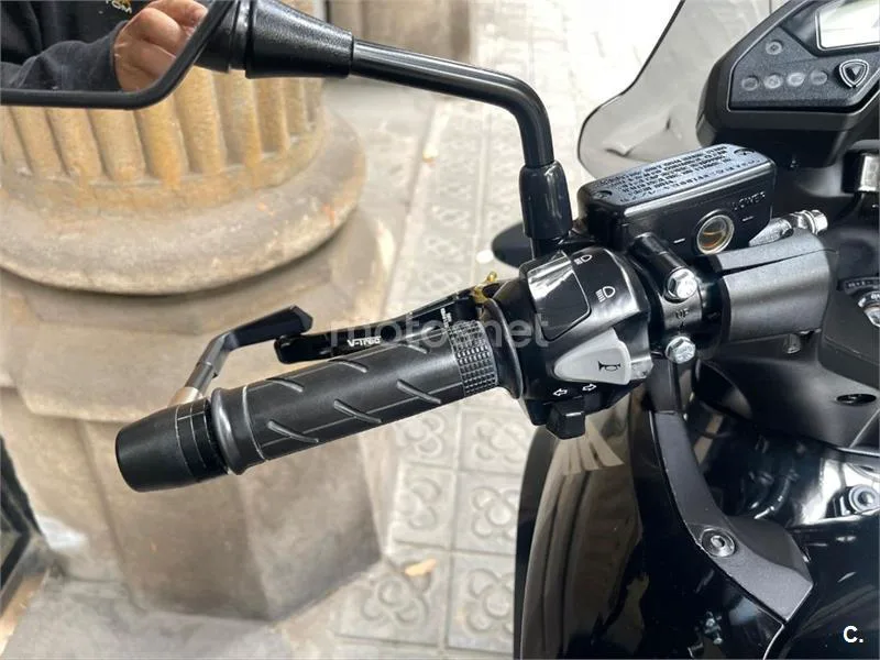 Honda VFR 800 – Vista 15