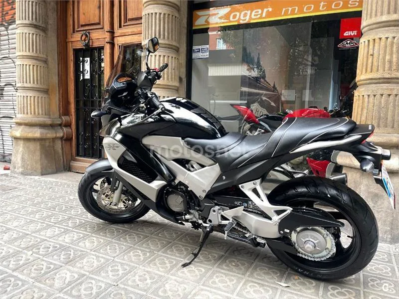 Honda VFR 800 – Vista 7