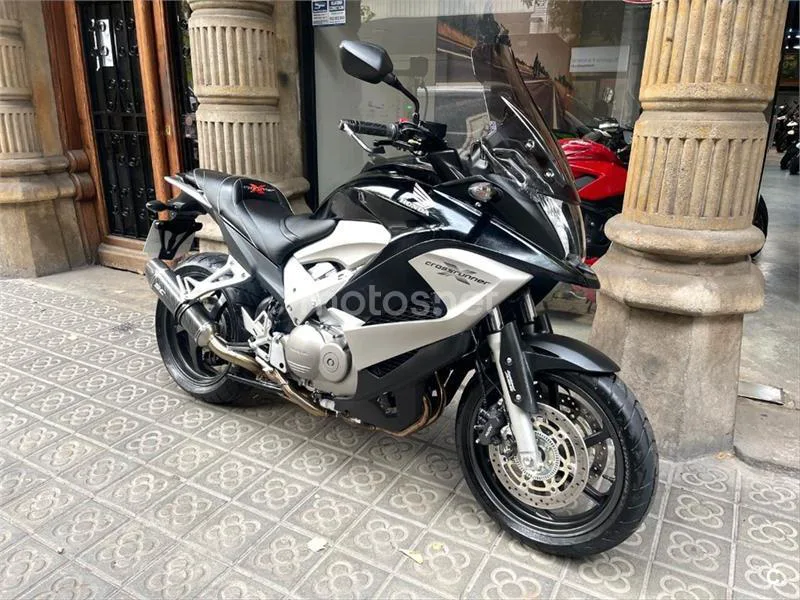 Honda VFR 800 – Vista 9