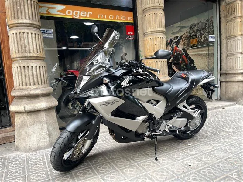 Honda VFR 800 – Vista 10