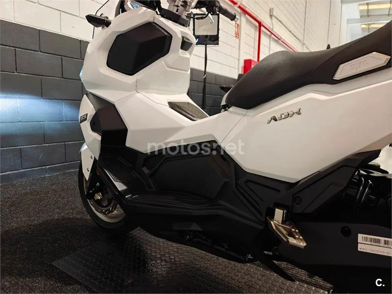 SYM ADX 125 – Vista 4