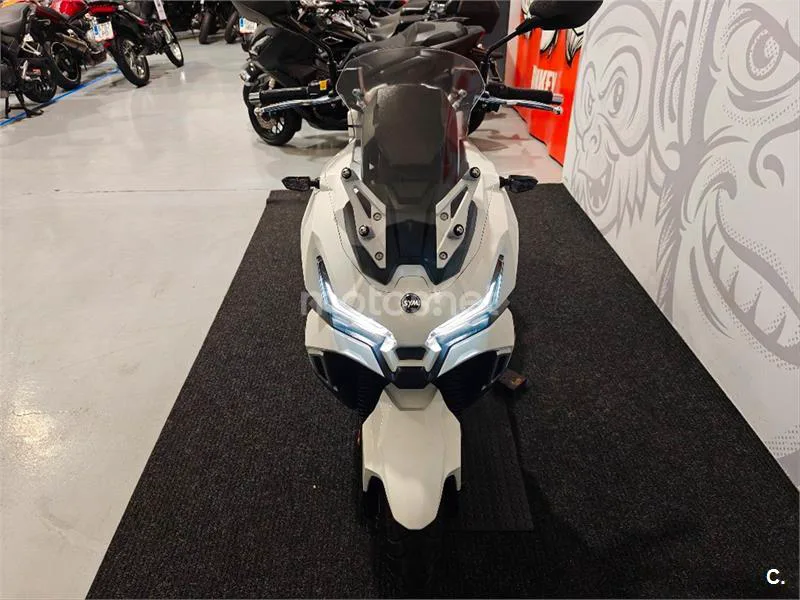 SYM ADX 125 – Vista 9