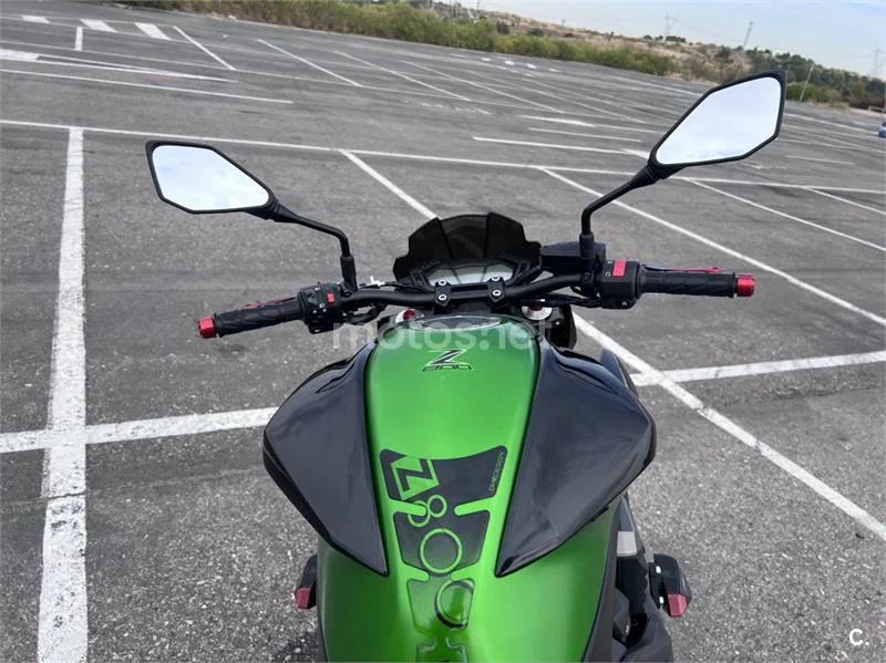 Kawasaki Z 800 – Vista 12