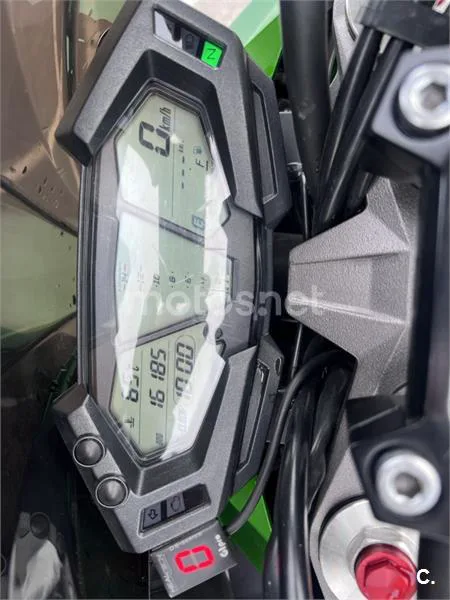 Kawasaki Z 800 – Vista 13