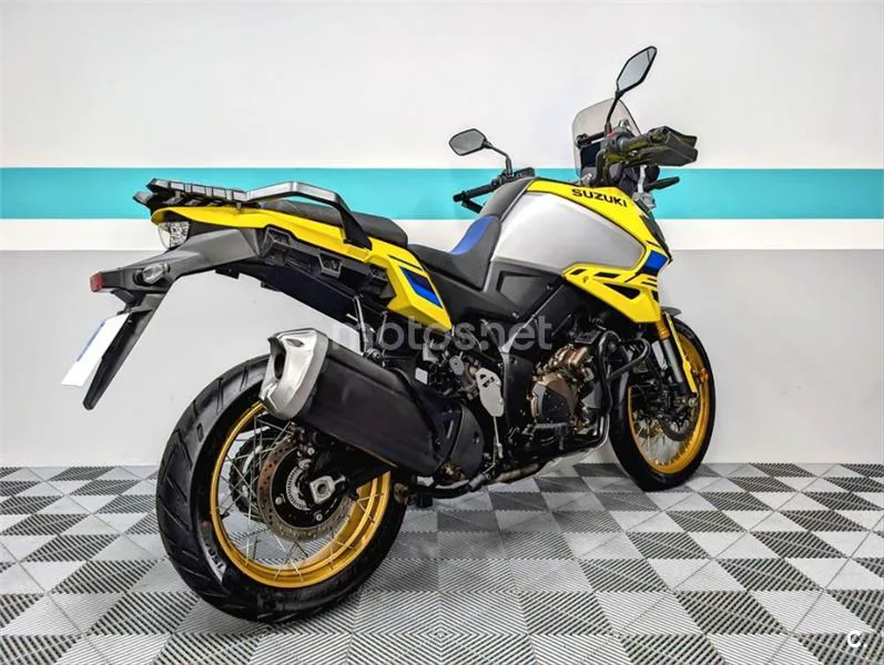 Suzuki V-Strom 1050 – Vista 7