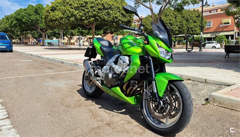 Kawasaki Z 750 – Vista 2