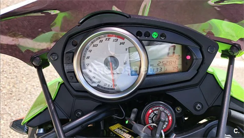 Kawasaki Z 750 – Vista 6