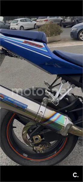 Suzuki GSX R750 – Vista 5