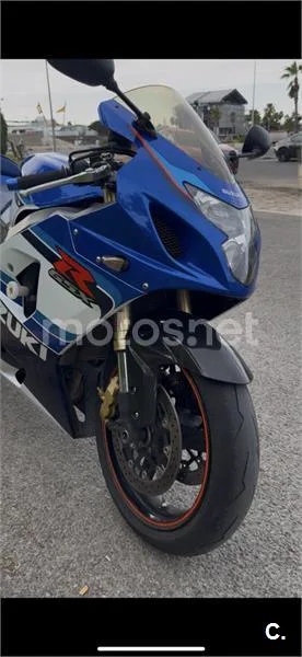Suzuki GSX R750 – Vista 7