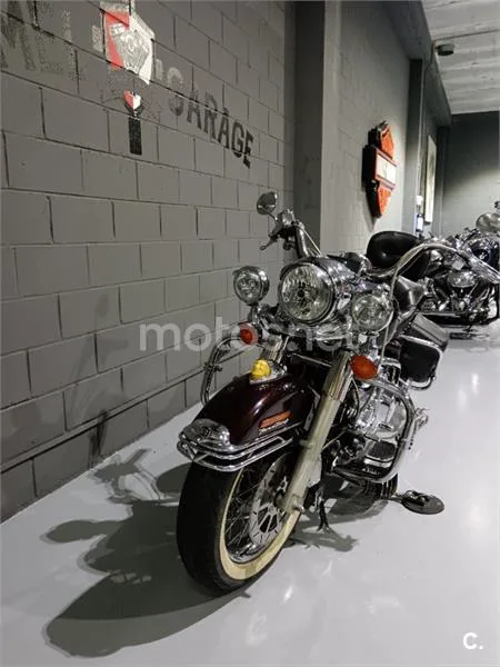Harley-Davidson Road King Classic – Vista 10
