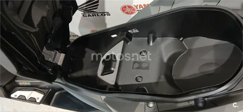 Yamaha XMAX 125 – Vista 7