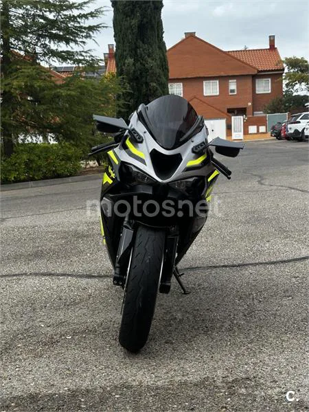 Kawasaki ZX-6R – Vista 11