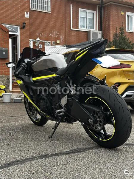 Kawasaki ZX-6R – Vista 6