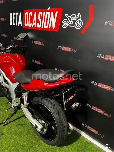 Suzuki SV 650 – Vista 4