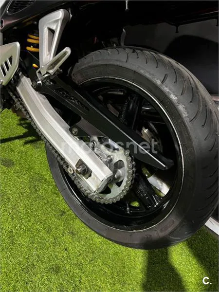 Suzuki SV 650 – Vista 5