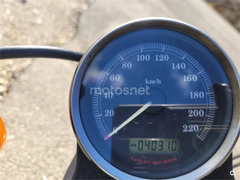 Harley-Davidson Sportster 883 - Vista 4