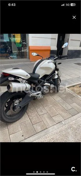 Ducati Monster 696 – Vista 2