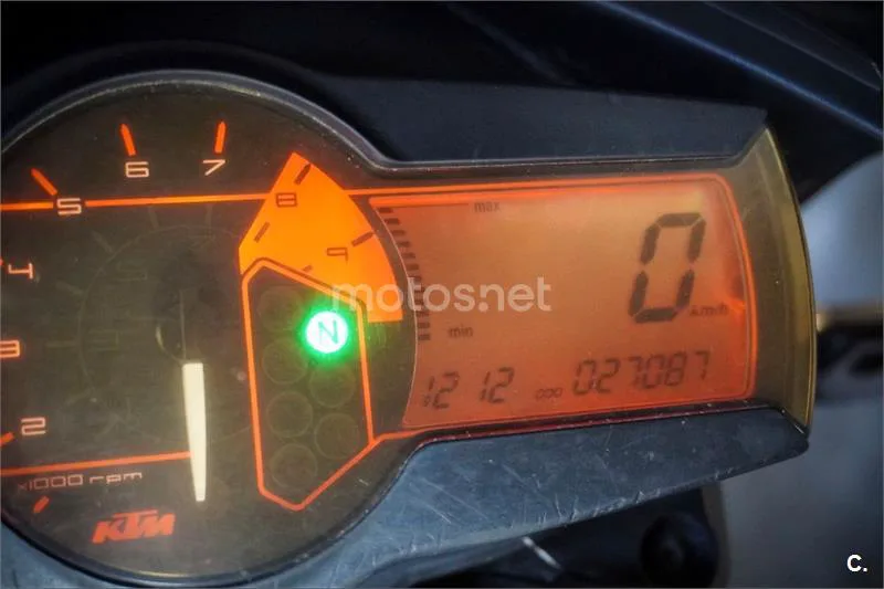 KTM 690 SMC R – Vista 17