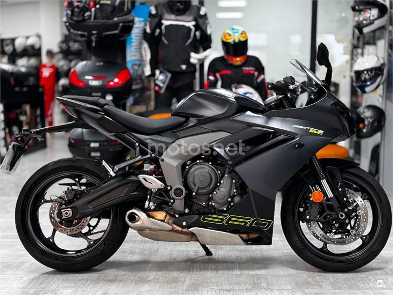 Triumph Daytona 660 7990 € 2025 Pontevedra - 1
