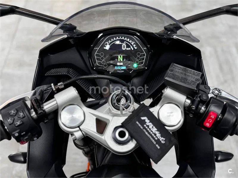 Triumph Daytona 660 – Vista 8