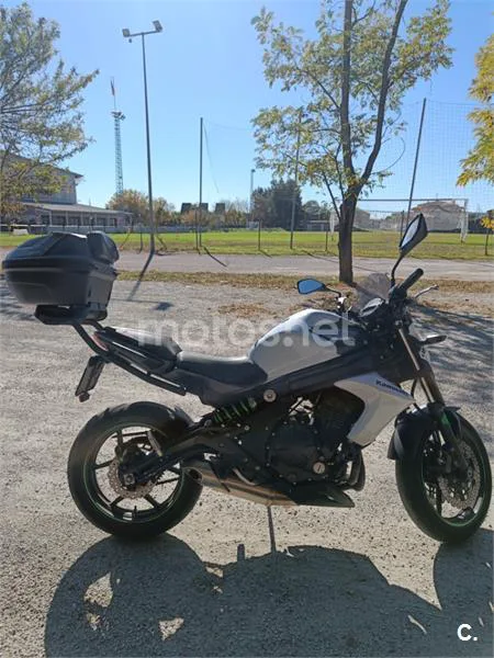 Kawasaki ER-6N – Vista 3